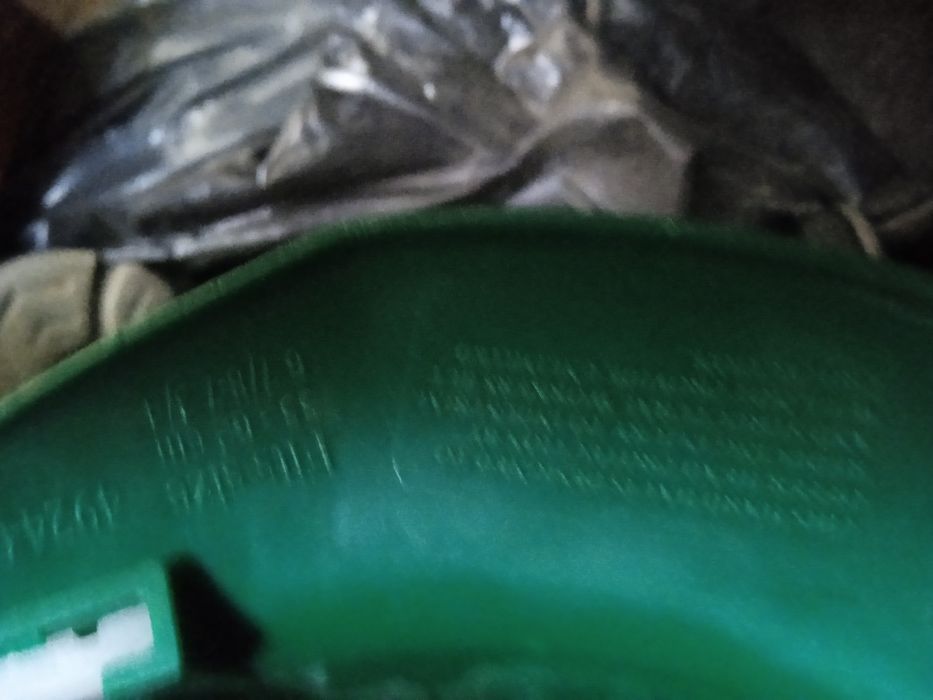 Каски строительные 10  штук