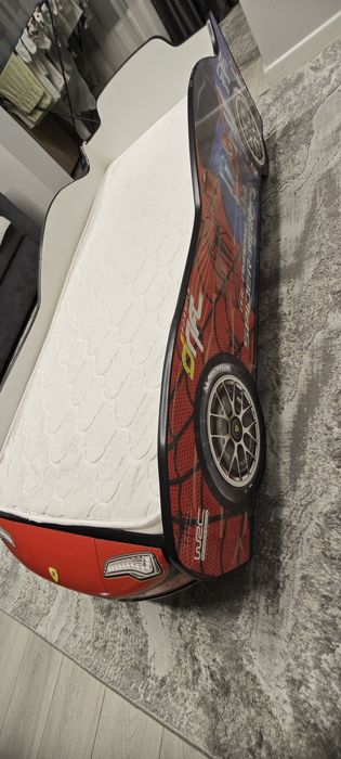 Продам кровать-машину "человек паук""