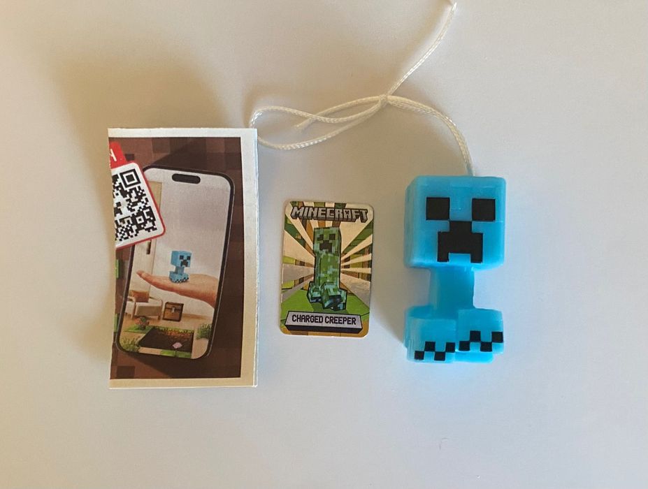 Фигурки kinder joy Minecraft