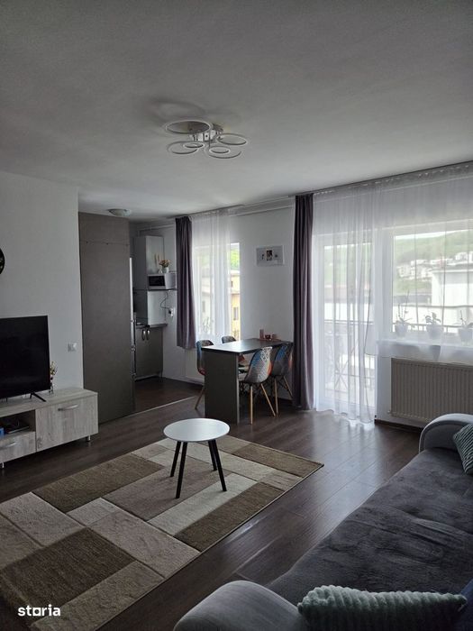Apartament cu 2 camere, intrare strada Stejarului