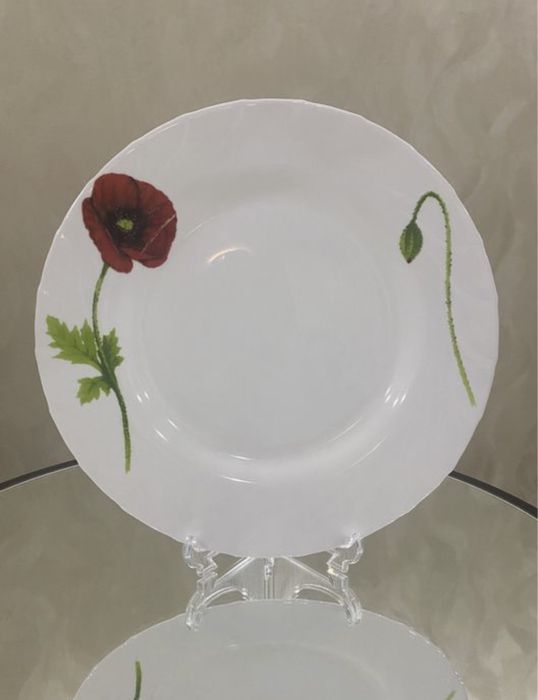 Блюдо красный мак