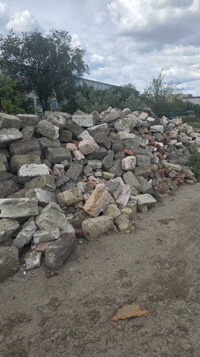 строительный отход, кирпичи, ракушеблок