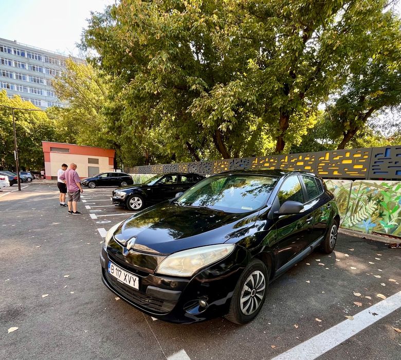 RENAULT Megane 2012 — imagine 2