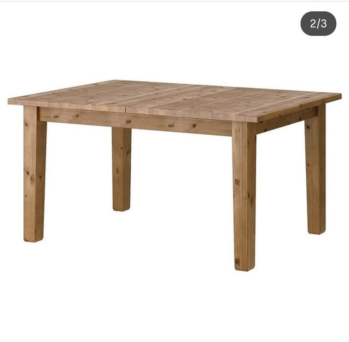 Продается деревянный стол