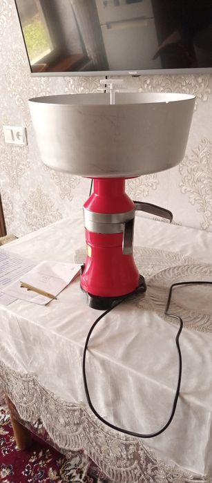 Сепарат сотилади нархи 200$ каси бор.