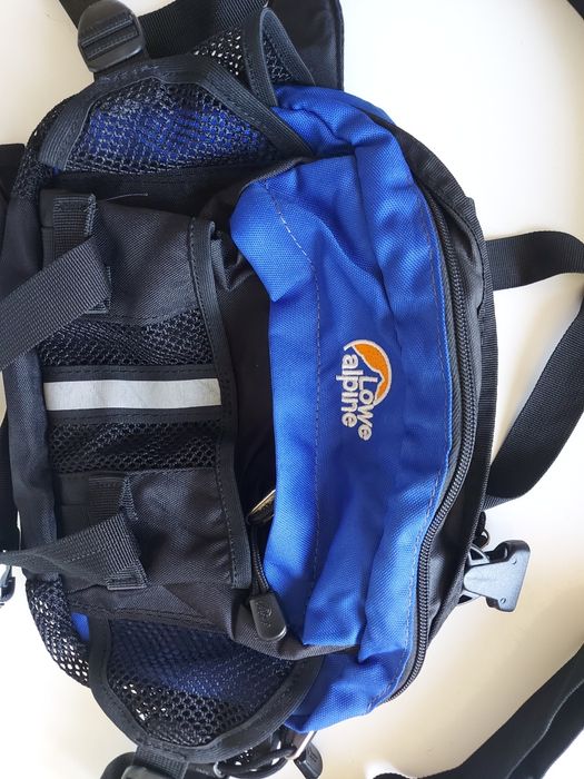 Love Alpine мъжка чанта, 35см /22 см ,през рамо и през кръста нова