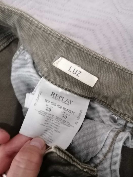 Blugi Replay Dama mărimea 29 (eu sunt 28)