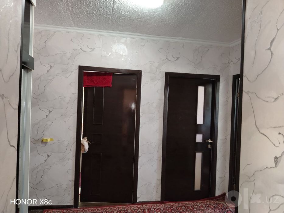 Surochna uy sotiladi 3 xonaly 3 etaw
