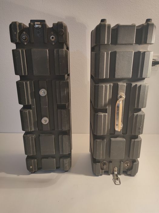 Boxe The Director by Yak Stack speakers