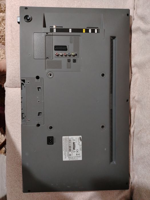 Televizor LED 32inchi 82cm