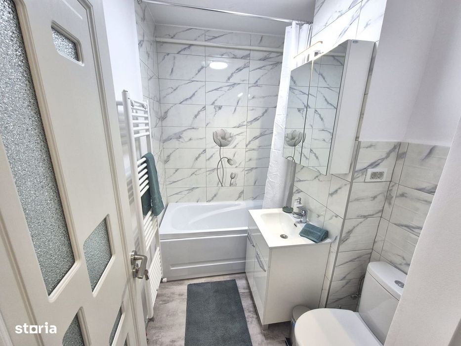 Inchiriere Garsoniera cocheta zona Coresi Tractorul