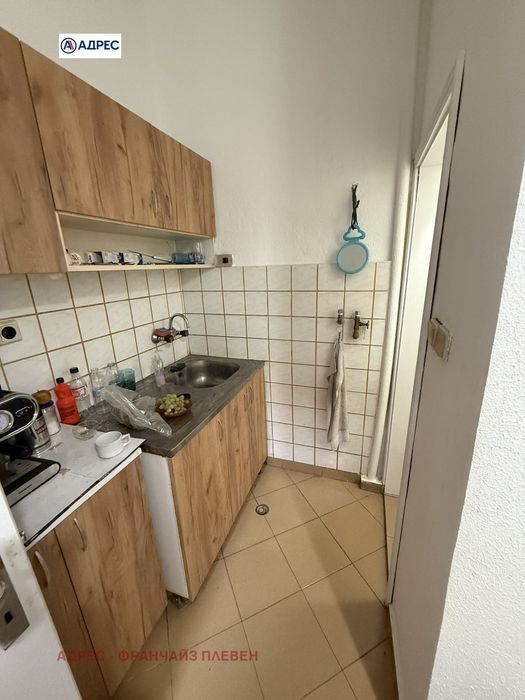 Магазин в Плевен-Идеален център площ 96 цена 130000