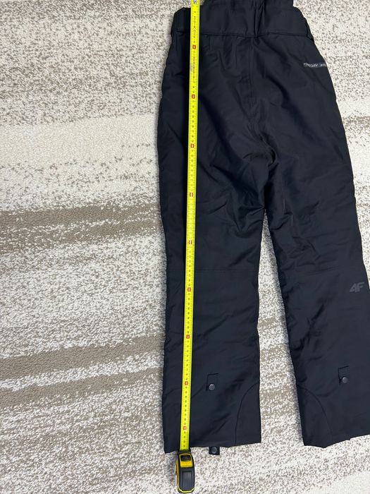 Salopetă ski mărimea 152