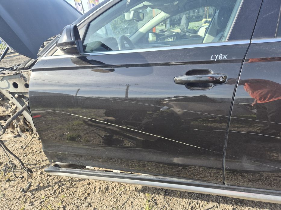 Usa fata stanga audi a6 c7 allroad an 2014 cod culoare LY8X originala din aluminiu