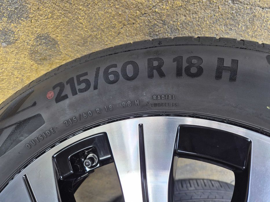 4 Roti Jante Anvelope VARA - 215/60/18 - OEM Mercedes GLB CA NOI 2025