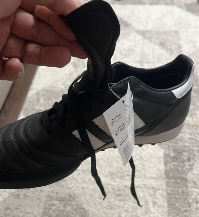 Бутсы футбольные