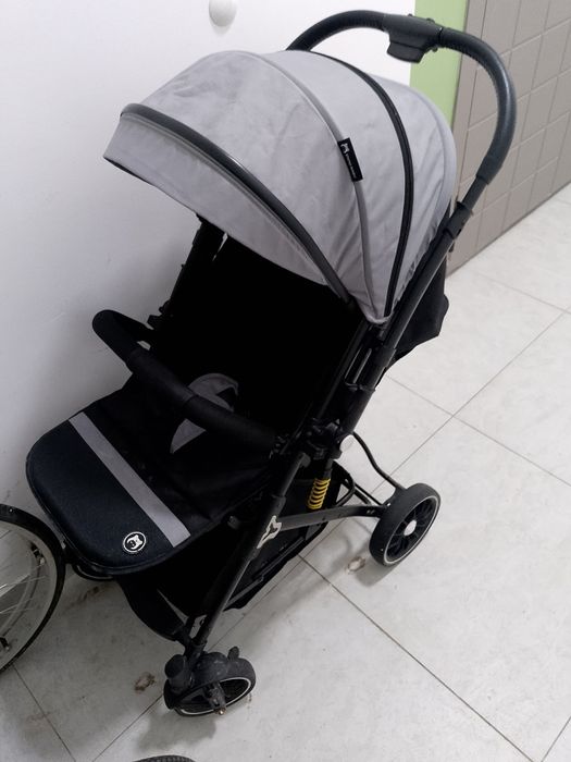 Коляска хорошем состоянии