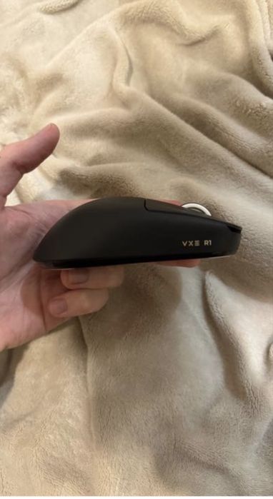 Продам Мышку премиум сегмента VGN VXE R1 Se+