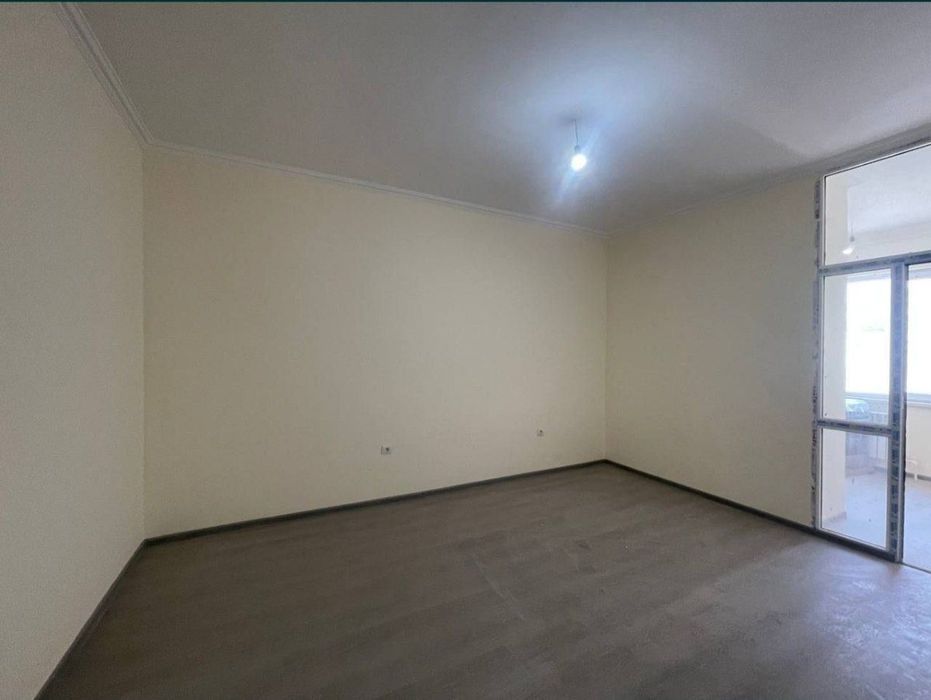 Срочно продаётся 2х ком квартира Мотрид Корасув Бош тулов 10.000y.e