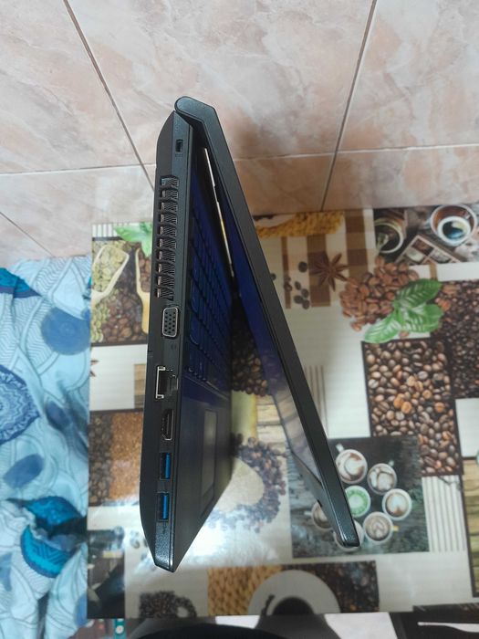Laptop Lenovo b590