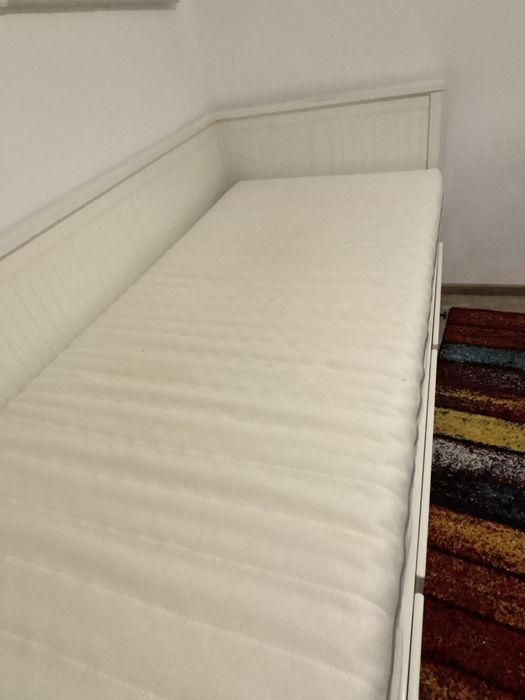 : Divan extensibil IKEA HEMNES, 3 sertare, 2 saltele incluse
