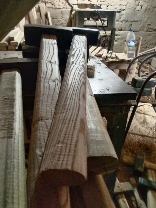 кувалда сотилади 50 миндан 2.3.4.5.6.8 кг лилариям бор сопланган