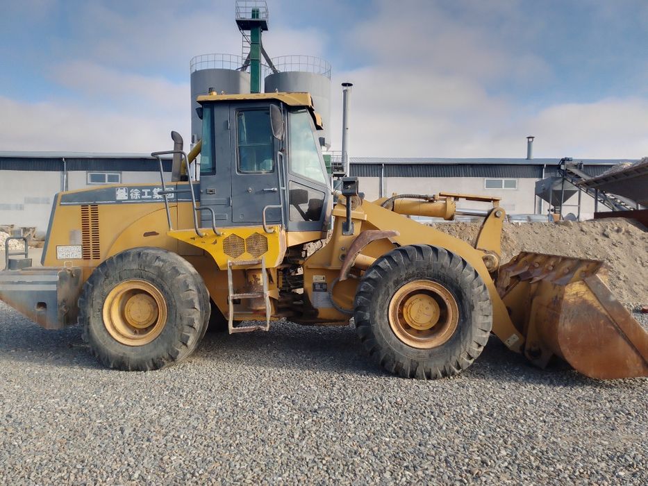 Погрузчик 3 кубалик 2013 йил