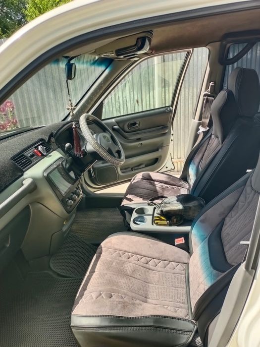 Продам Honda CR-V
