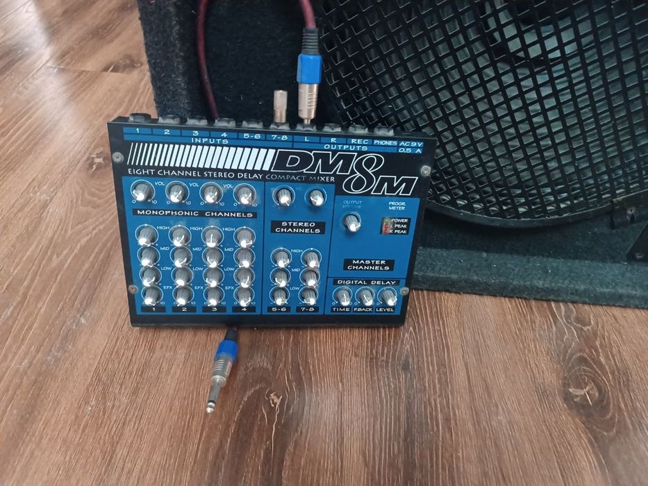 Продаются колонки в комплекте Дивиди Караоке музыкальная система