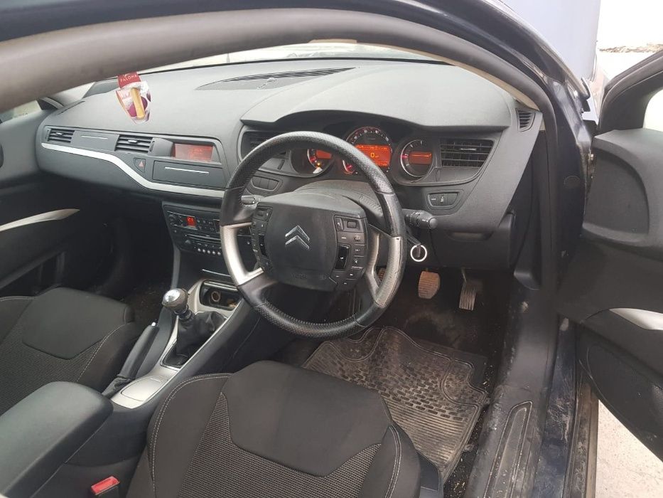 Dezmembrez Citroen C5 2.0 HDi 136 cai motor RHR injectie DELPHI 2009