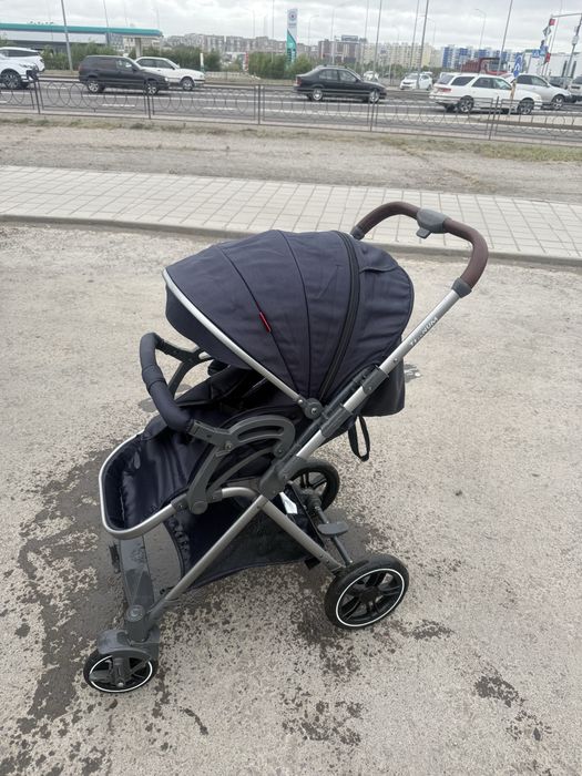 Продам детскую коляску