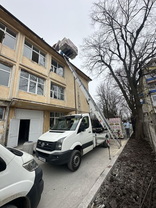 Lift mobil de inchiriat