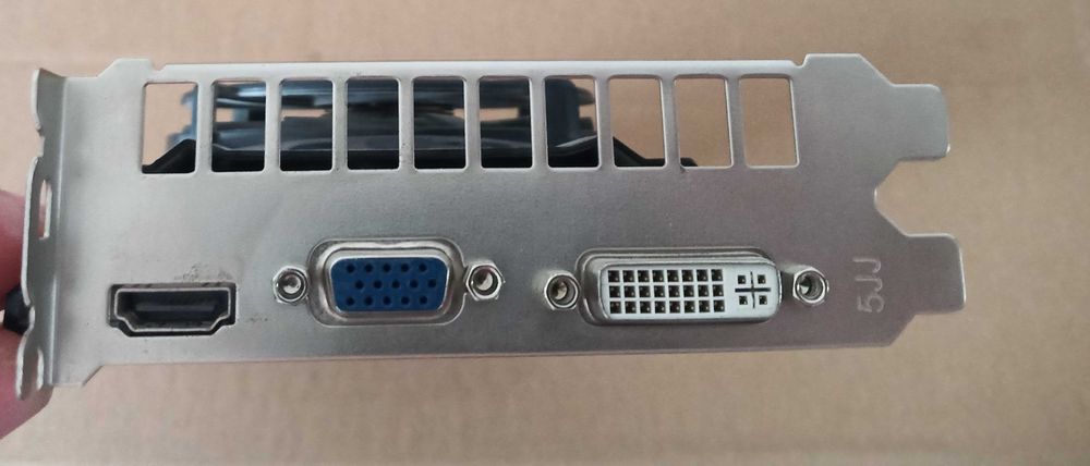 Видеокарта NVIDIA GTX 550 Ti