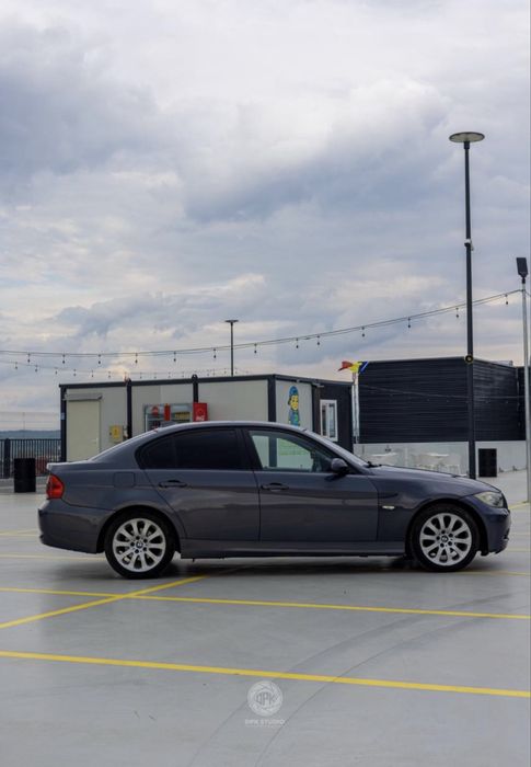 Vănd Bmw 320i Seria 3  E90