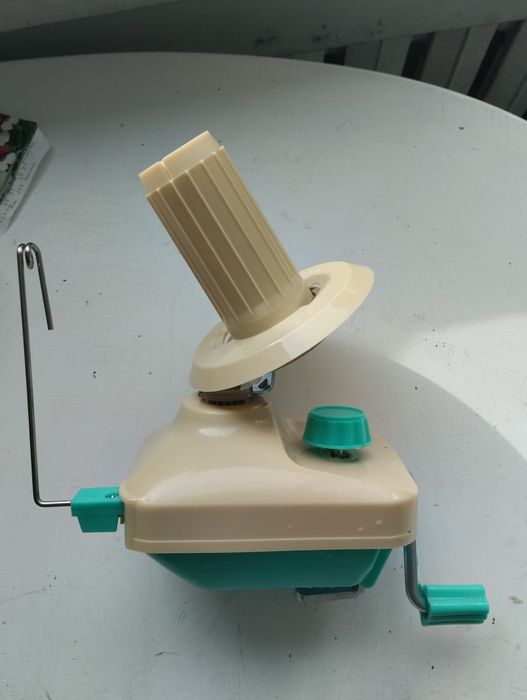 Продам моталку для пряжи.