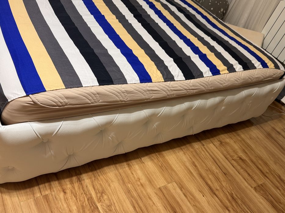 Продам кровать размер 180/200