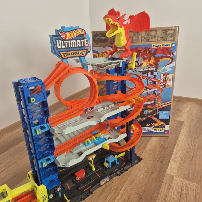 Garajul suprem Hot Wheels