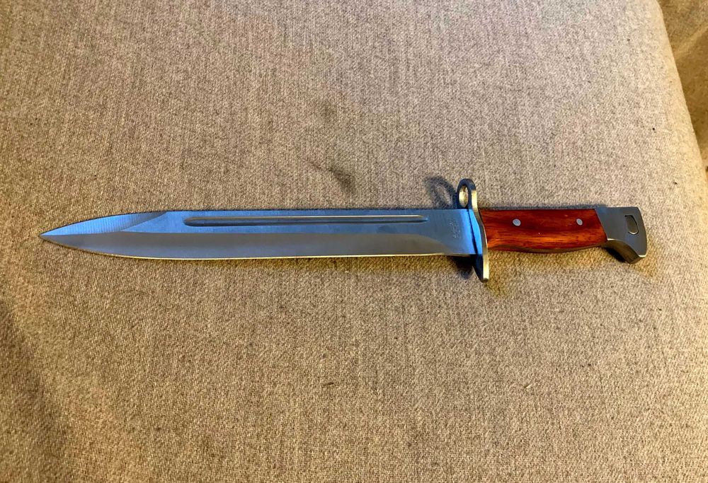Baioneta cutit vanatoare ak47 43cm