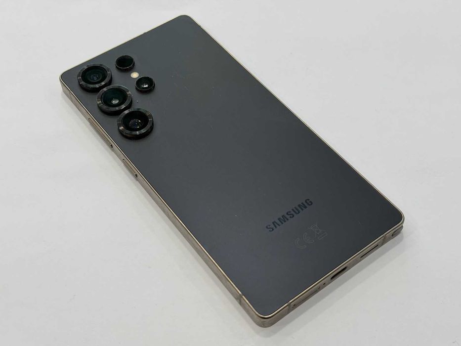 Samsung Galaxy S25 Ultra – 256GB / 12GB RAM