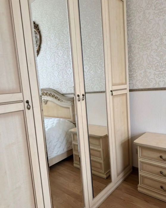 Спальный гарнитур (возможно доставка )