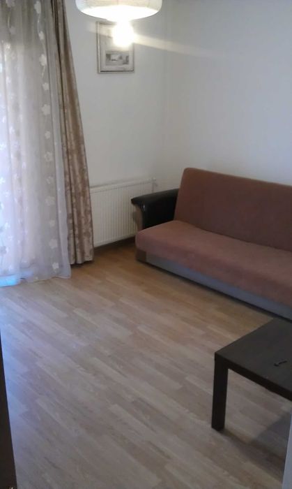 Dau in chirie ap. cu 2 dormitoare, 2 bai, in Floresti, str. Plopilor