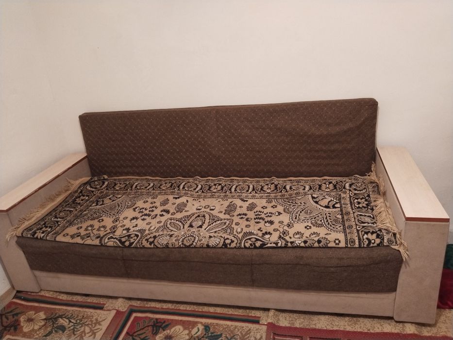 Продам диван в хорошем состоянии