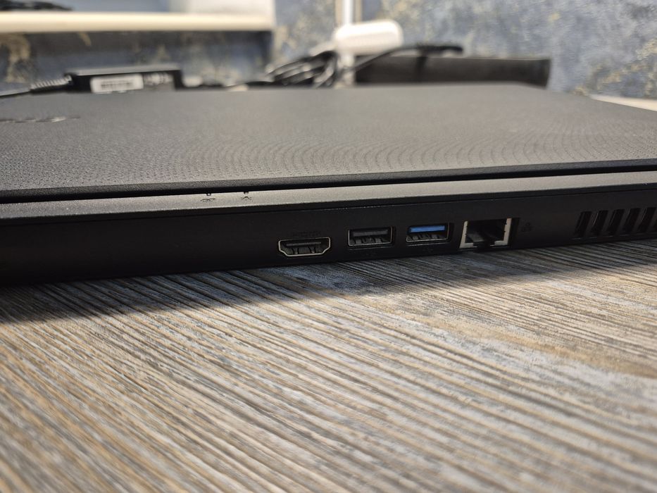 Ноутбук Acer Corei5 Для работы потянет многие программы
