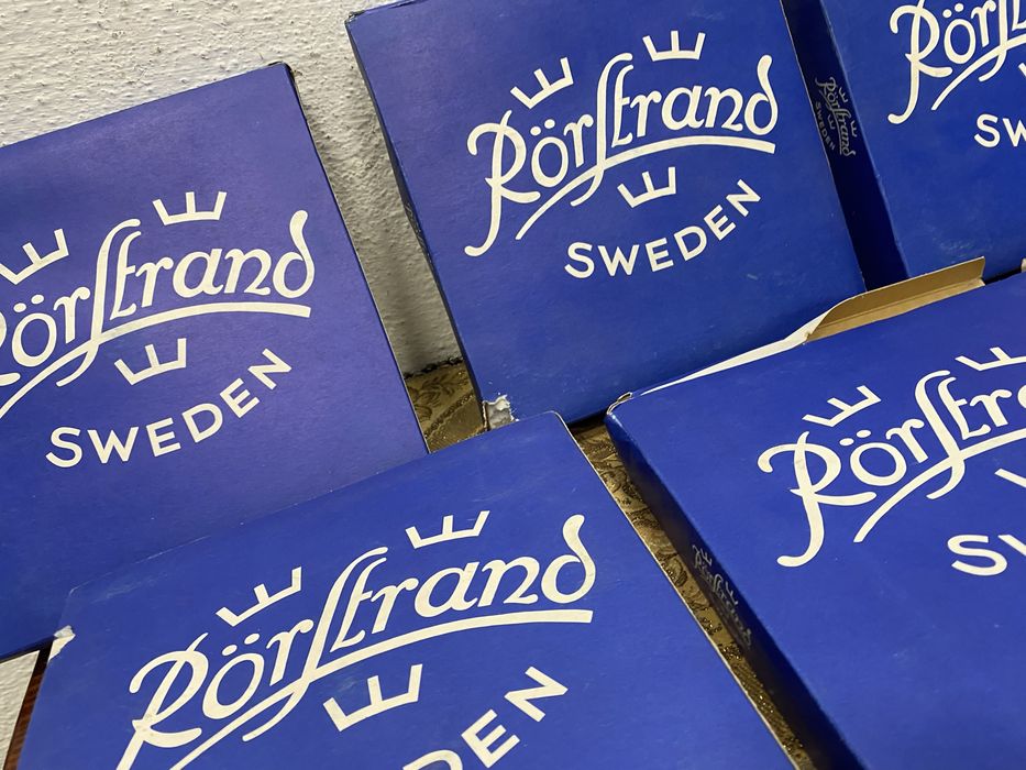 Шведски порцеланови пана за стена изрисувани ръчно