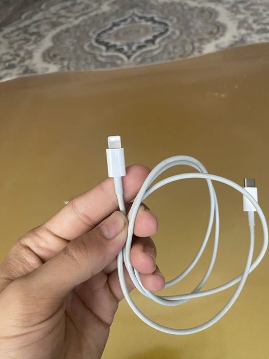 iphone yuzbi orginal 2 ta yaxshi xolatda