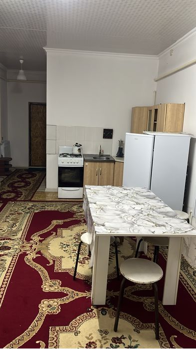 Сдаёться квартира не семейным.