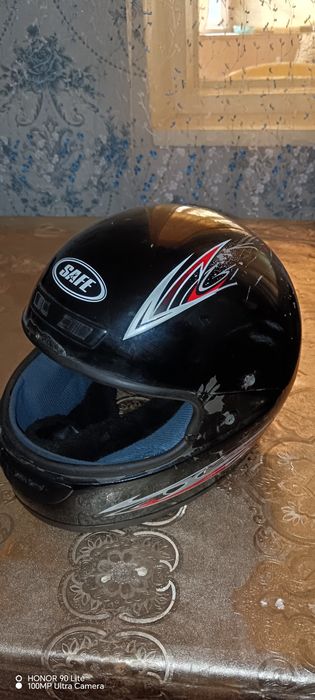 Продаётся каска б/у цена договорная