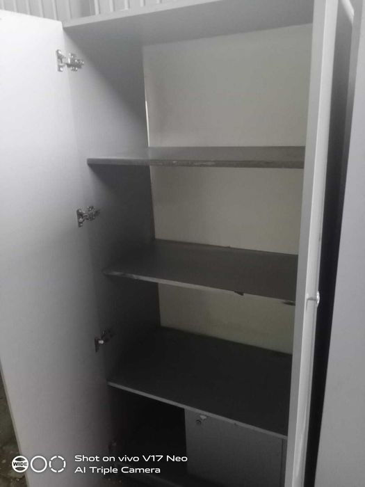 Шкаф распашной (в наличии 3 шт)