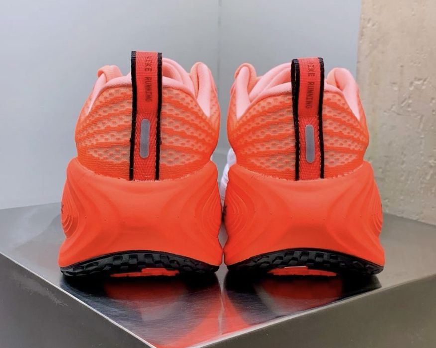 Нови дамски маратонки Nike Zoom Vomero Plus white orange