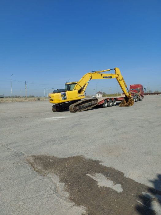 Экскаватор Komatsu